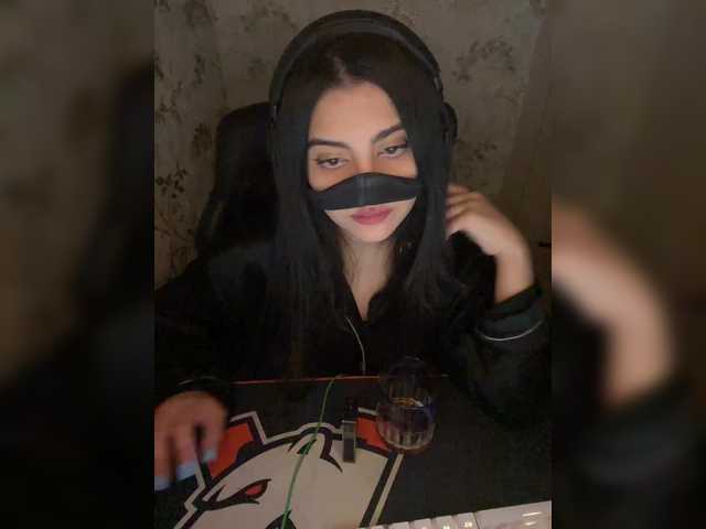 aloeloea's BongaCams show and profile