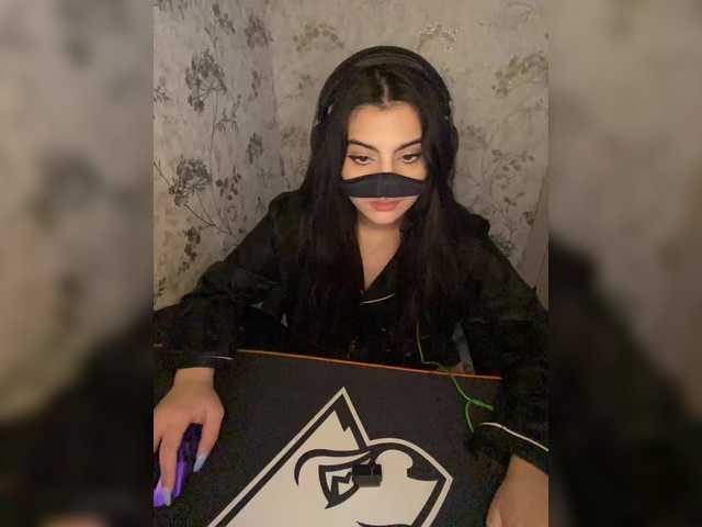 aloeloea's BongaCams show and profile