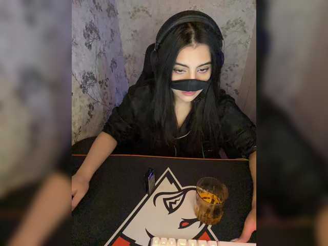 aloeloea's BongaCams show and profile