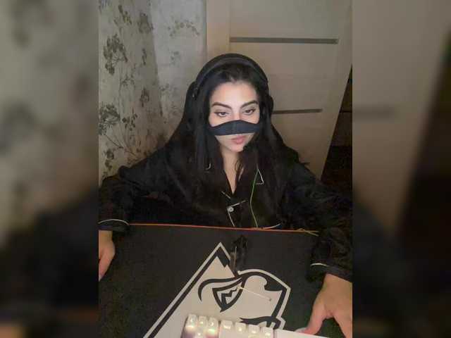 aloeloea's BongaCams show and profile