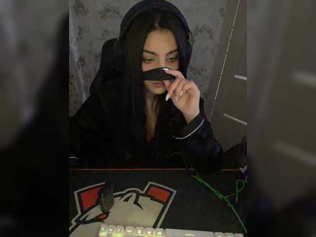 aloeloea's BongaCams show and profile