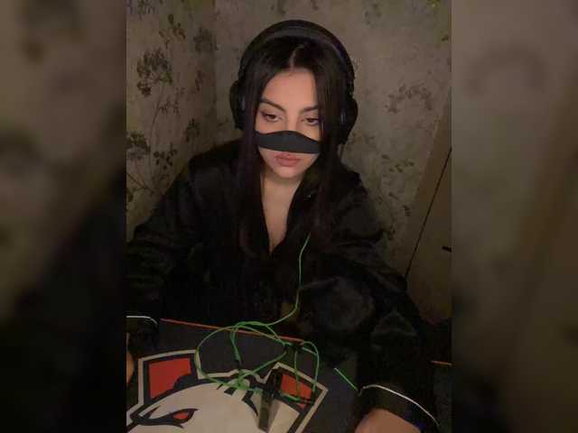 aloeloea's BongaCams show and profile