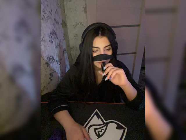 aloeloea's BongaCams show and profile