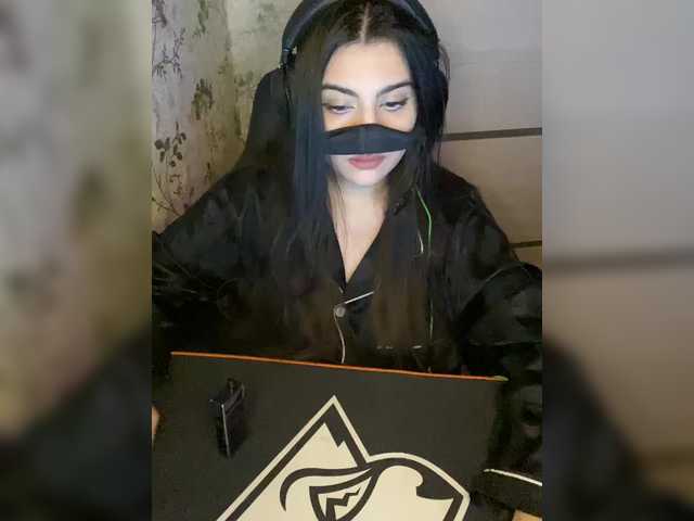 aloeloea's BongaCams show and profile