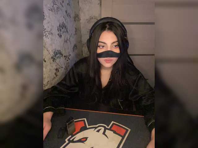 aloeloea's BongaCams show and profile