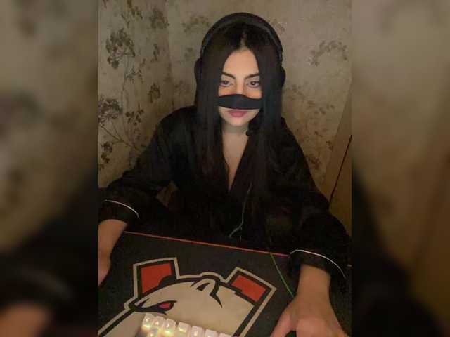 aloeloea's BongaCams show and profile