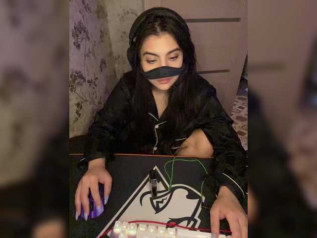 aloeloea's BongaCams show and profile