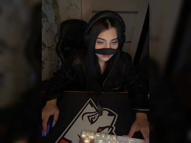 aloeloea's BongaCams show and profile