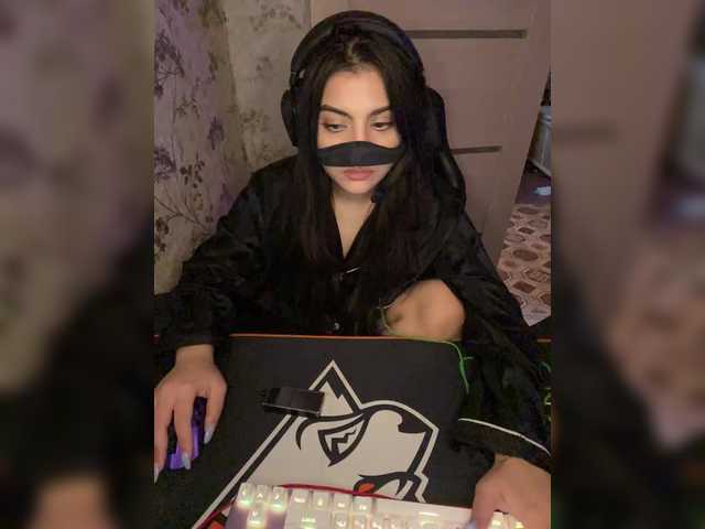 aloeloea's BongaCams show and profile