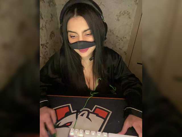 aloeloea's BongaCams show and profile