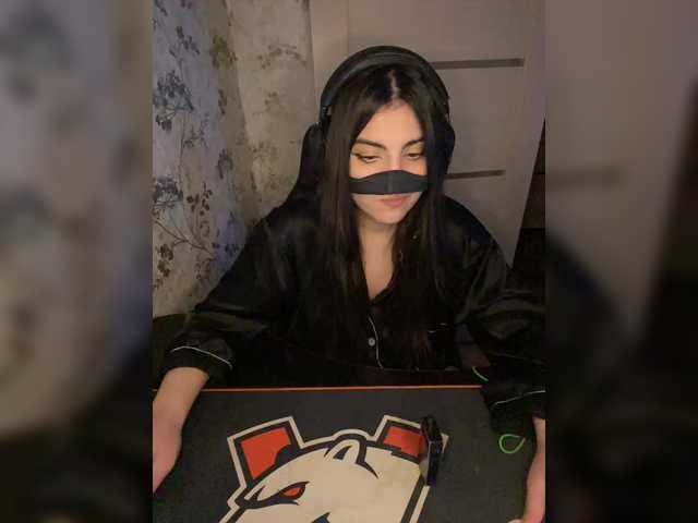 aloeloea's BongaCams show and profile