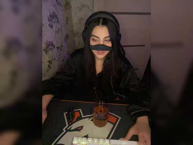 aloeloea's BongaCams show and profile