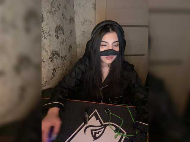 aloeloea's BongaCams show and profile