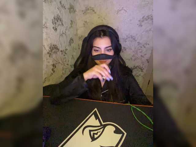 aloeloea's BongaCams show and profile