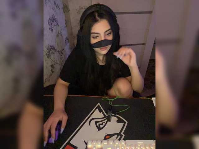 aloeloea's BongaCams show and profile