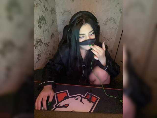 aloeloea's BongaCams show and profile