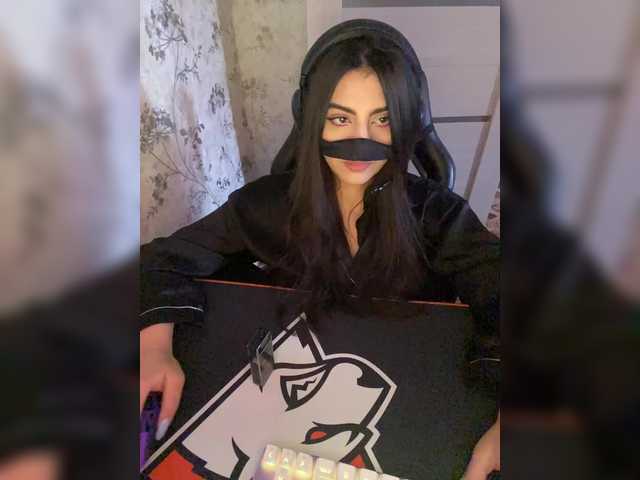 aloeloea's BongaCams show and profile