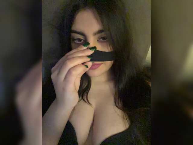 aloeloea's BongaCams show and profile