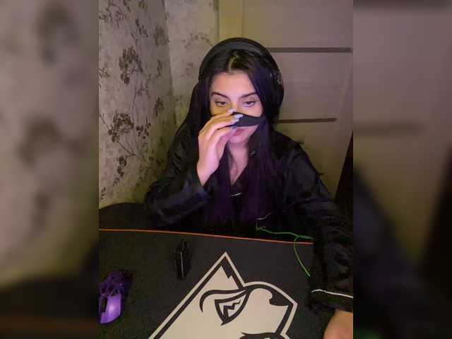 aloeloea's BongaCams show and profile