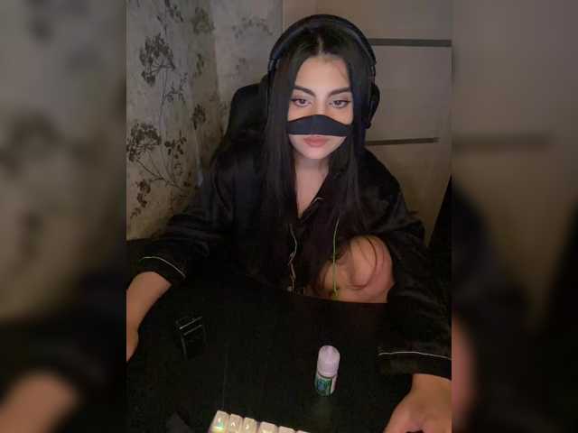 aloeloea's BongaCams show and profile