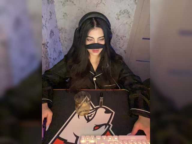 aloeloea's BongaCams show and profile