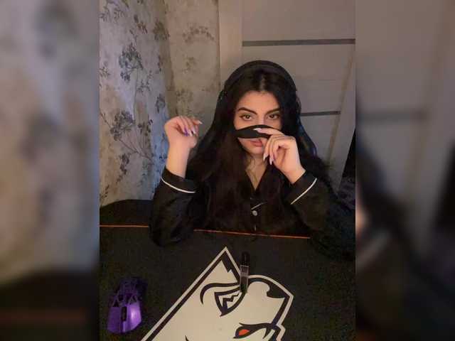 aloeloea's BongaCams show and profile