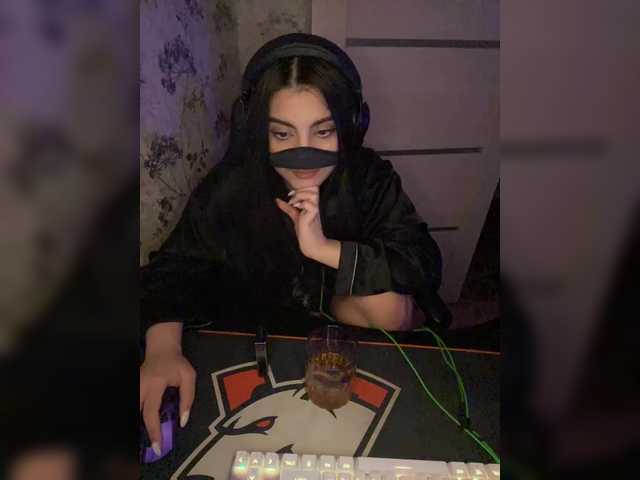 aloeloea's BongaCams show and profile