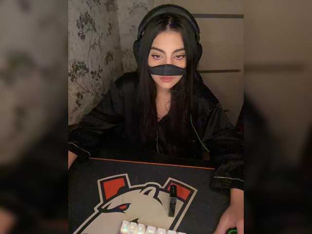 aloeloea's BongaCams show and profile