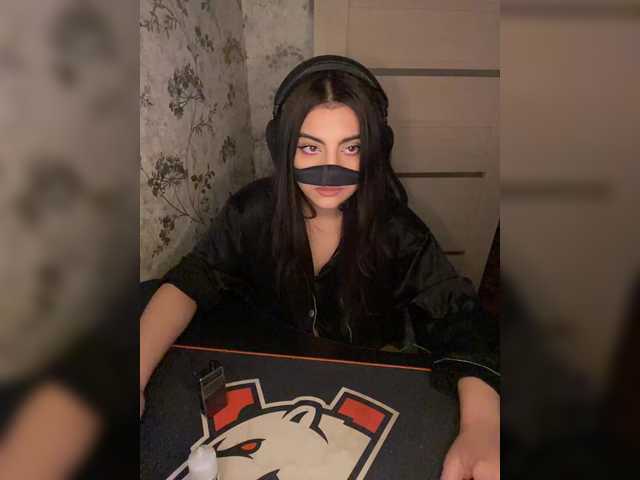 aloeloea's BongaCams show and profile