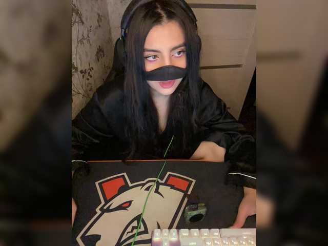 aloeloea's BongaCams show and profile