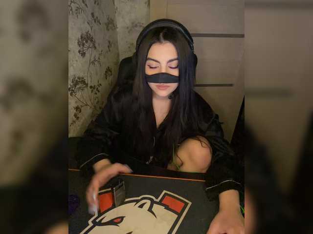 aloeloea's BongaCams show and profile