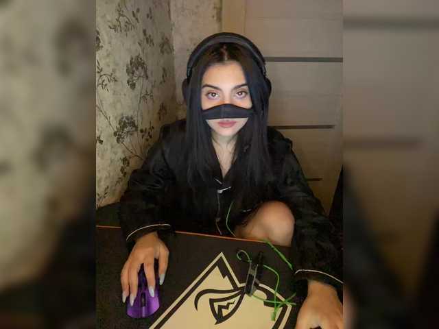 aloeloea's BongaCams show and profile