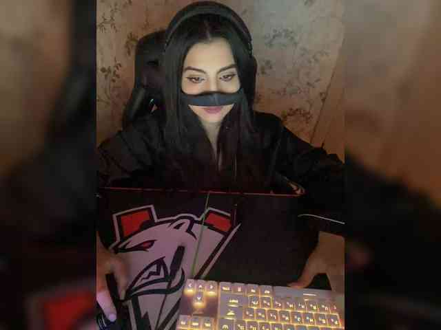aloeloea Live Webcam on BongaCams