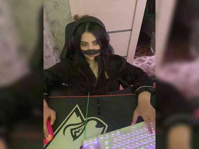 aloeloea Live Webcam on BongaCams