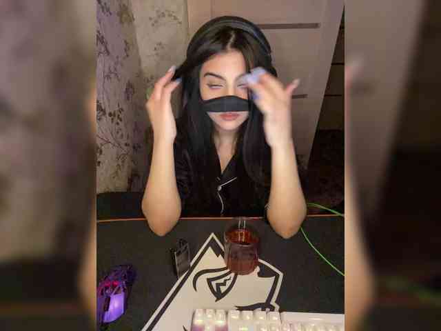 aloeloea Live Webcam on BongaCams