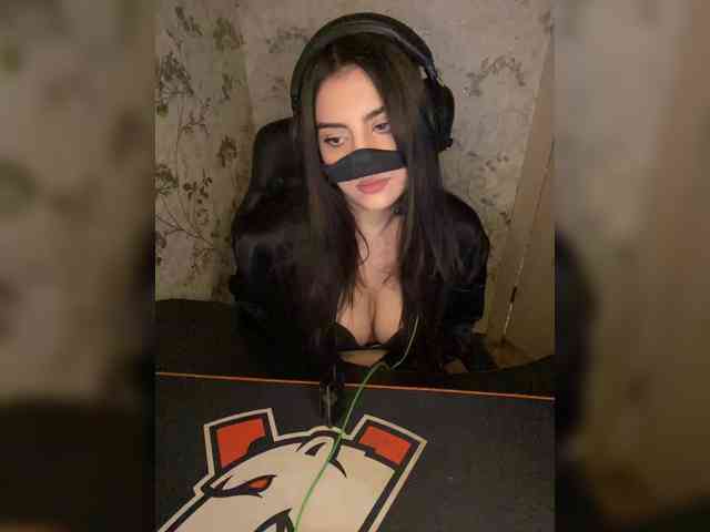 aloeloea Live Webcam on BongaCams