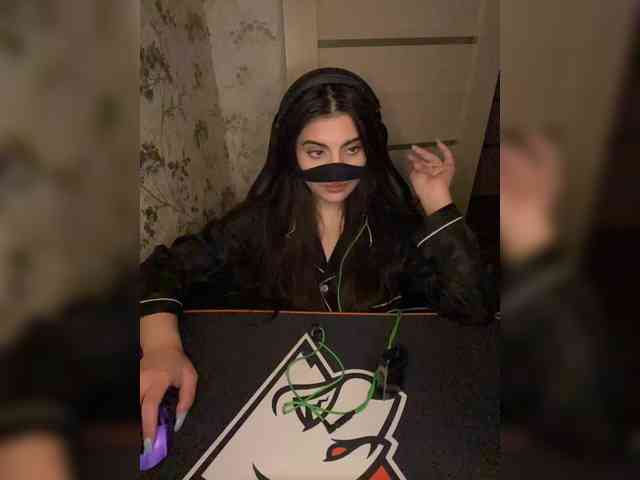 aloeloea Live Webcam on BongaCams