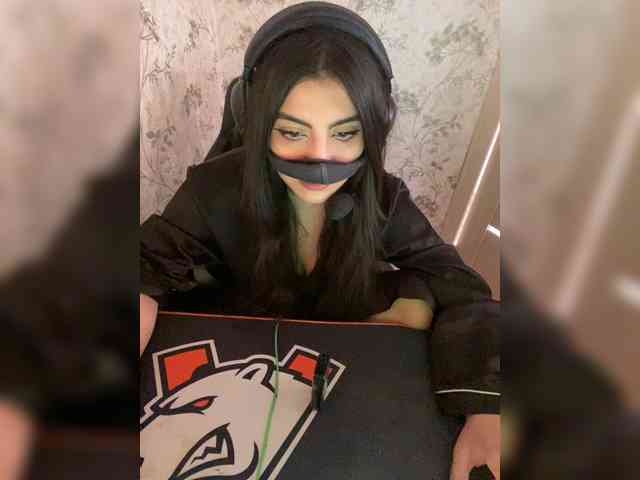 aloeloea Live Webcam on BongaCams