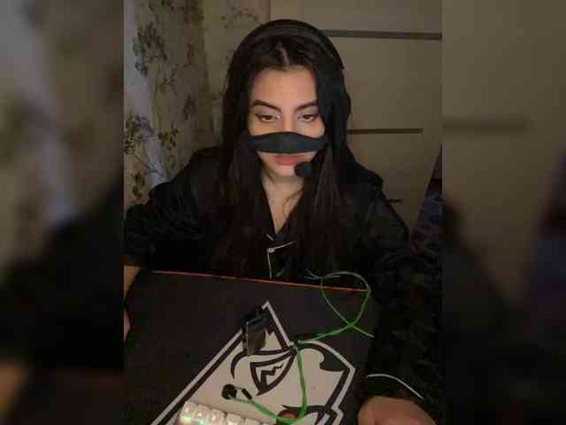 aloeloea Live Webcam on BongaCams