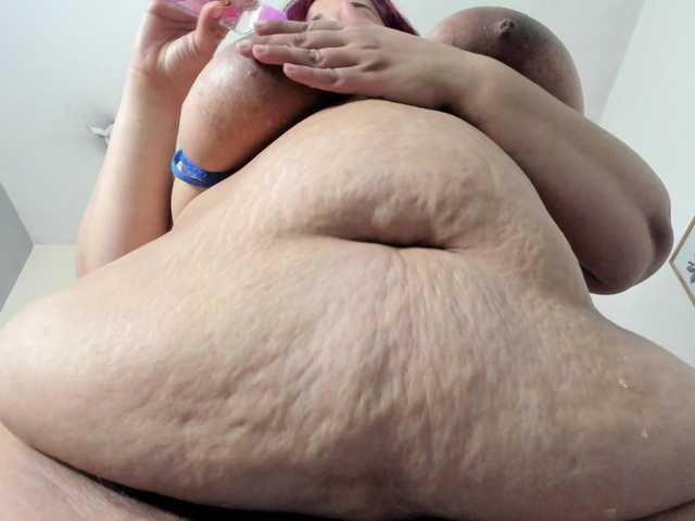 AlondraZaens's BongaCams show and profile