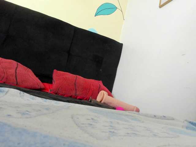 AlondraZaens's BongaCams show and profile