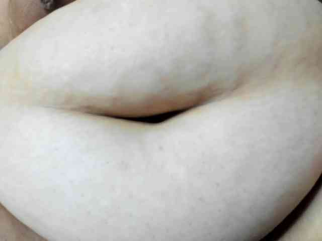 AlondraZaens webcam