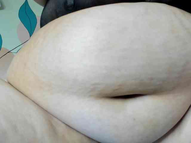 AlondraZaens webcam