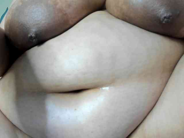AlondraZaens webcam