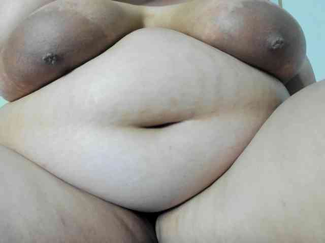 AlondraZaens webcam