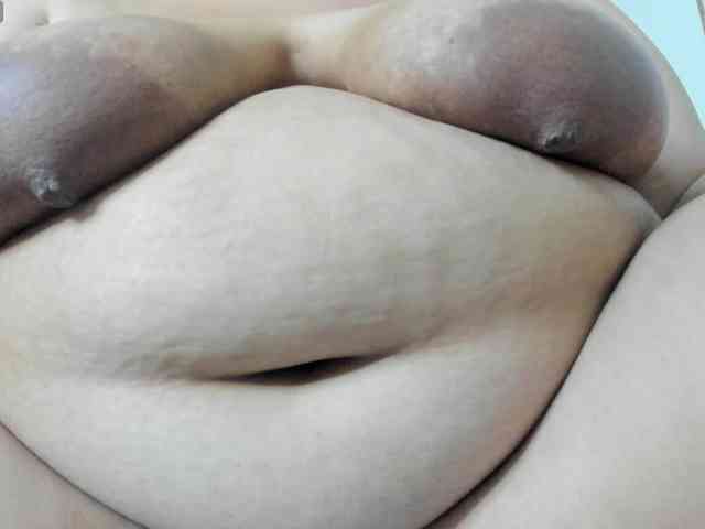 AlondraZaens webcam