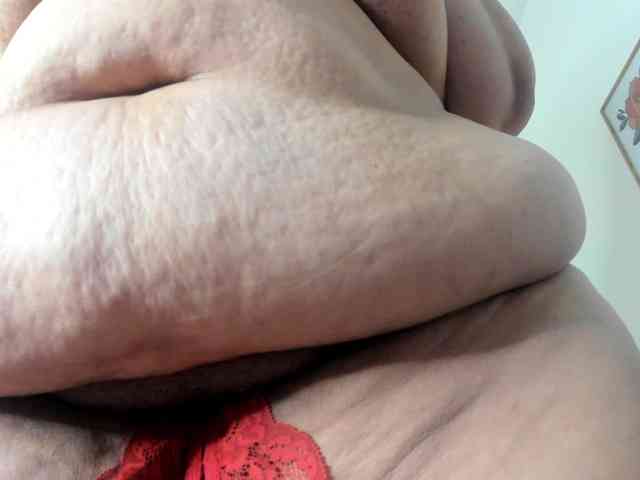 AlondraZaens webcam