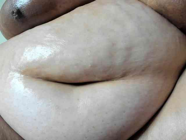 AlondraZaens webcam
