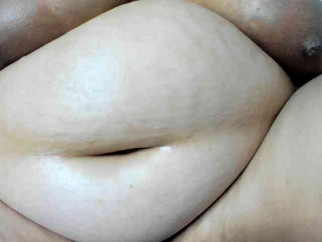 AlondraZaens webcam
