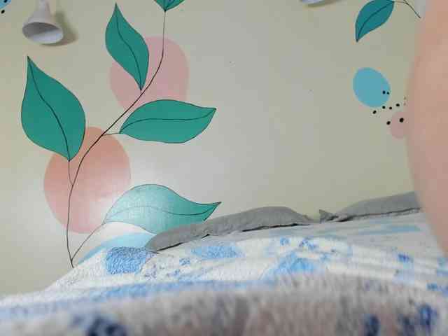 AlondraZaens webcam